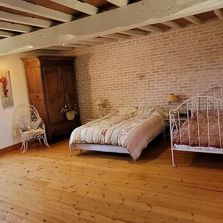 Maison Rustique & Paisible Proche