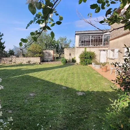 Feriehus Maison Rustique & Paisible Proche *